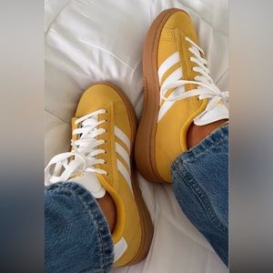 Adidas Yellow Court Alpha Size 8